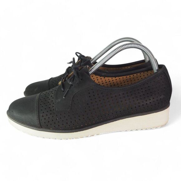 Natural Soul Vivian Faux Nubuck Perforated Lace-up Shoes Black Women's 9.5M - Picture 2 of 11